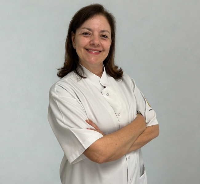Dra. Maysa Duarte Venturini - Especialista em Periodontia e Radiologia